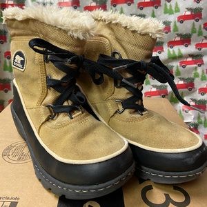 Sorel Waterproof Boots Size 2